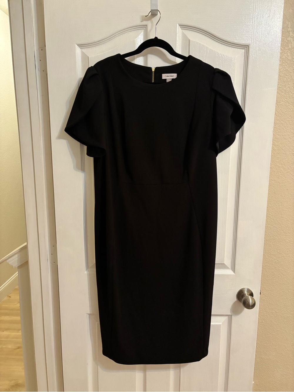 Calvin Klein Black Flutter-Sleeve Midi Dress